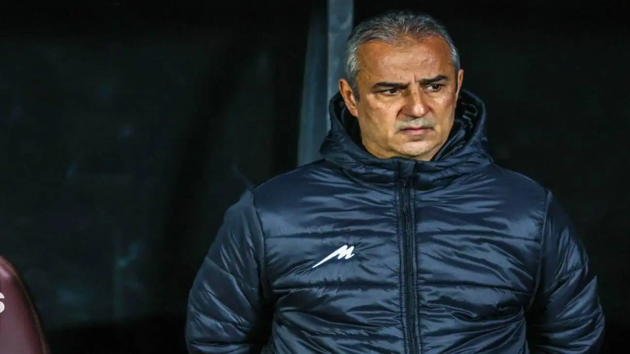 کارتال فهرست خرید پرسپولیس را تحویل داد  -  12 بازیکن در فهرست خروج سرخ ها