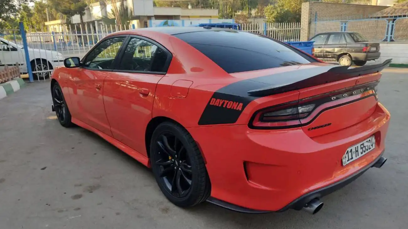 عملیات خارق العاده پلیس برای تقوف دوج قرمز رنگ با 220 کیلومتر سرعت در اتوبان تهران - قم + عکس