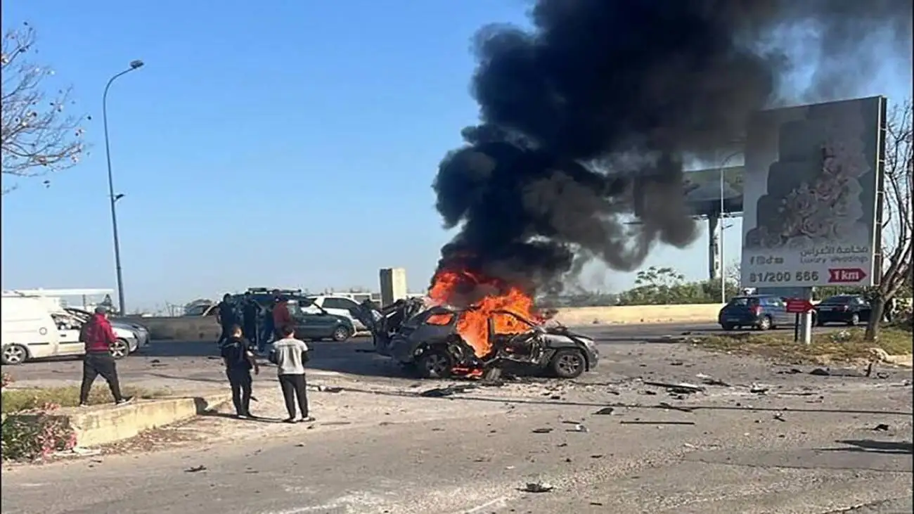 ویدیو  -  حمله پهپادی اسرائیل به خودرویی در لبنان