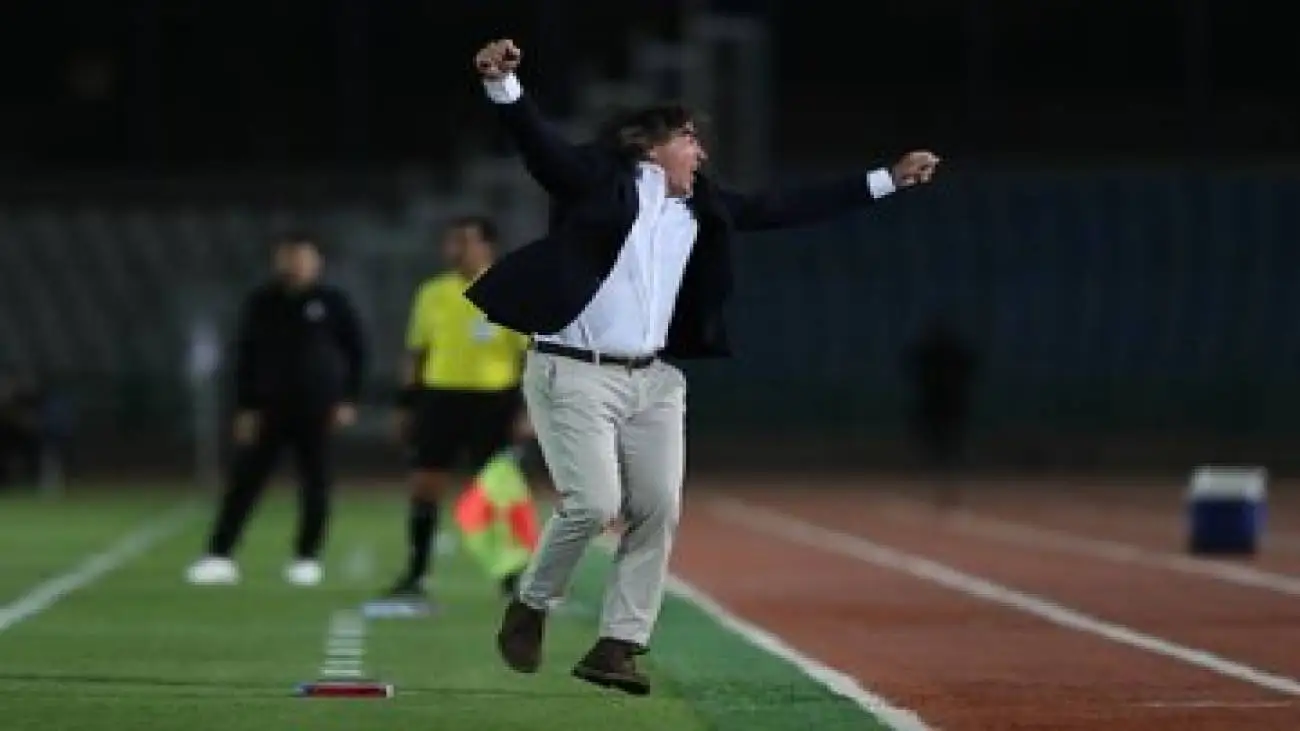 عکس -  خوشحال  مثل ساپینتو در قلعه حسن خان