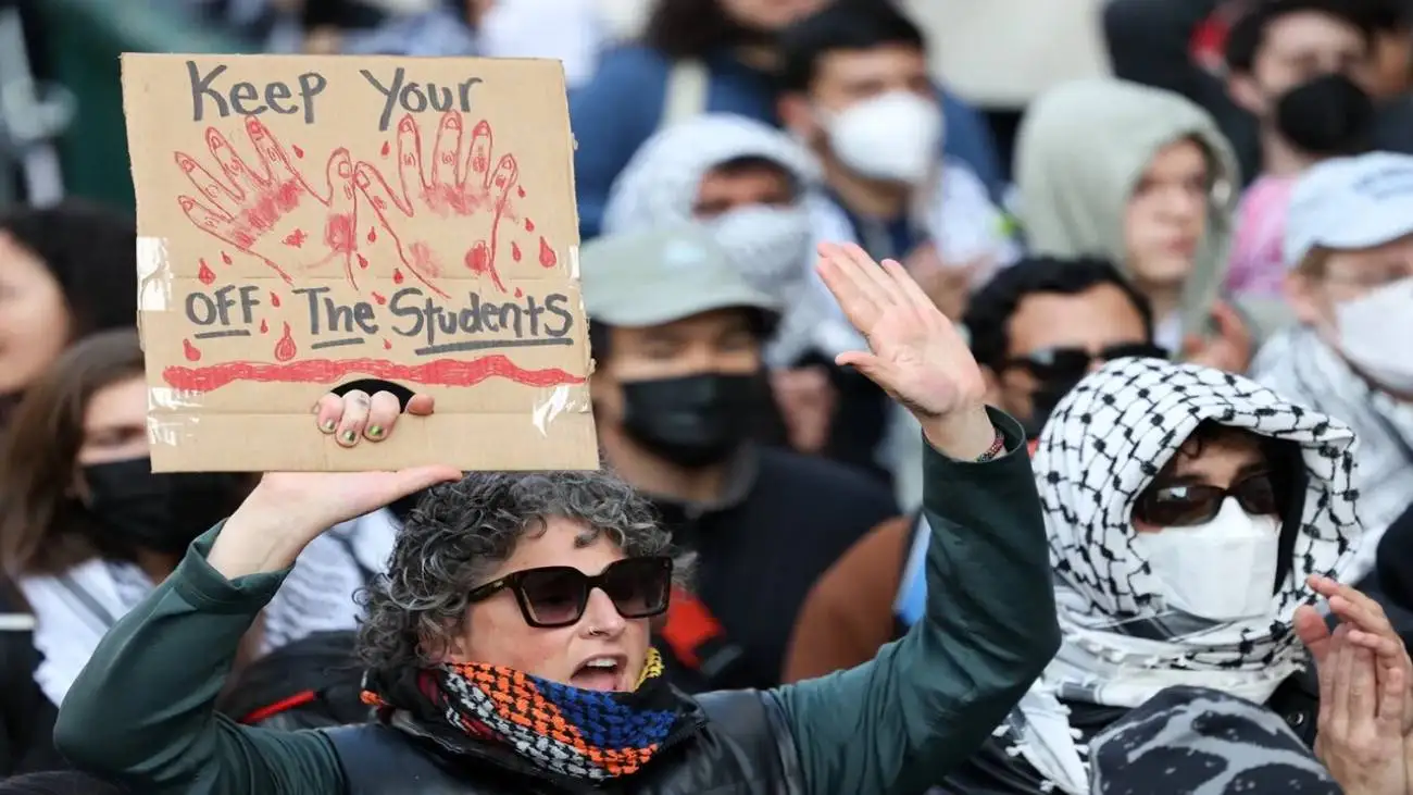 اساتید دانشگاه در فهرست سیاه