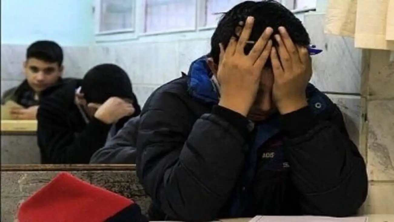 تنبیه بدنی دانش  آموز کرمانشاهی و پاسخ تکراری آموزش و پرورش  -  چرا تنبیه اکثرا در مدارس پسرانه رخ می دهد؟
