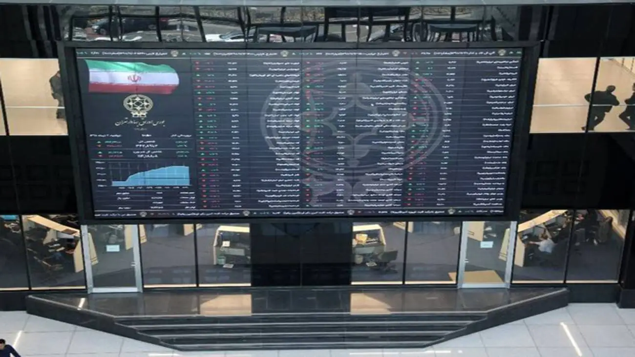 بورس منفی ماند؛ کاهش 21 هزار و 374 واحدی شاخص کل