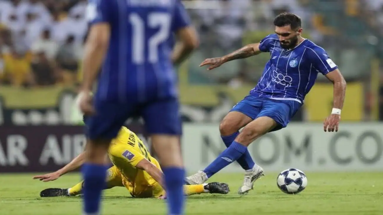 سوپر سوتی عارف آقاسی  -  پاس گل طلایی مدافع میلیاردی استقلال به مهاجم پیکان