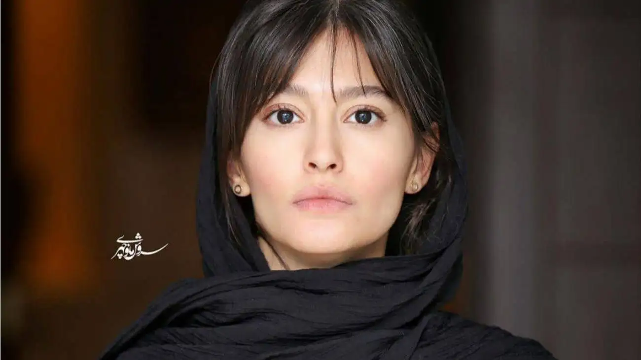 ویدیو  -  پردیس احمدیه : من افغانستانی نیستم ... -  زاده ایرانم  شهر ... -  نمیدونم چرا با فحش بهم میگن افغان هستی .. حالا باشم چیه ...