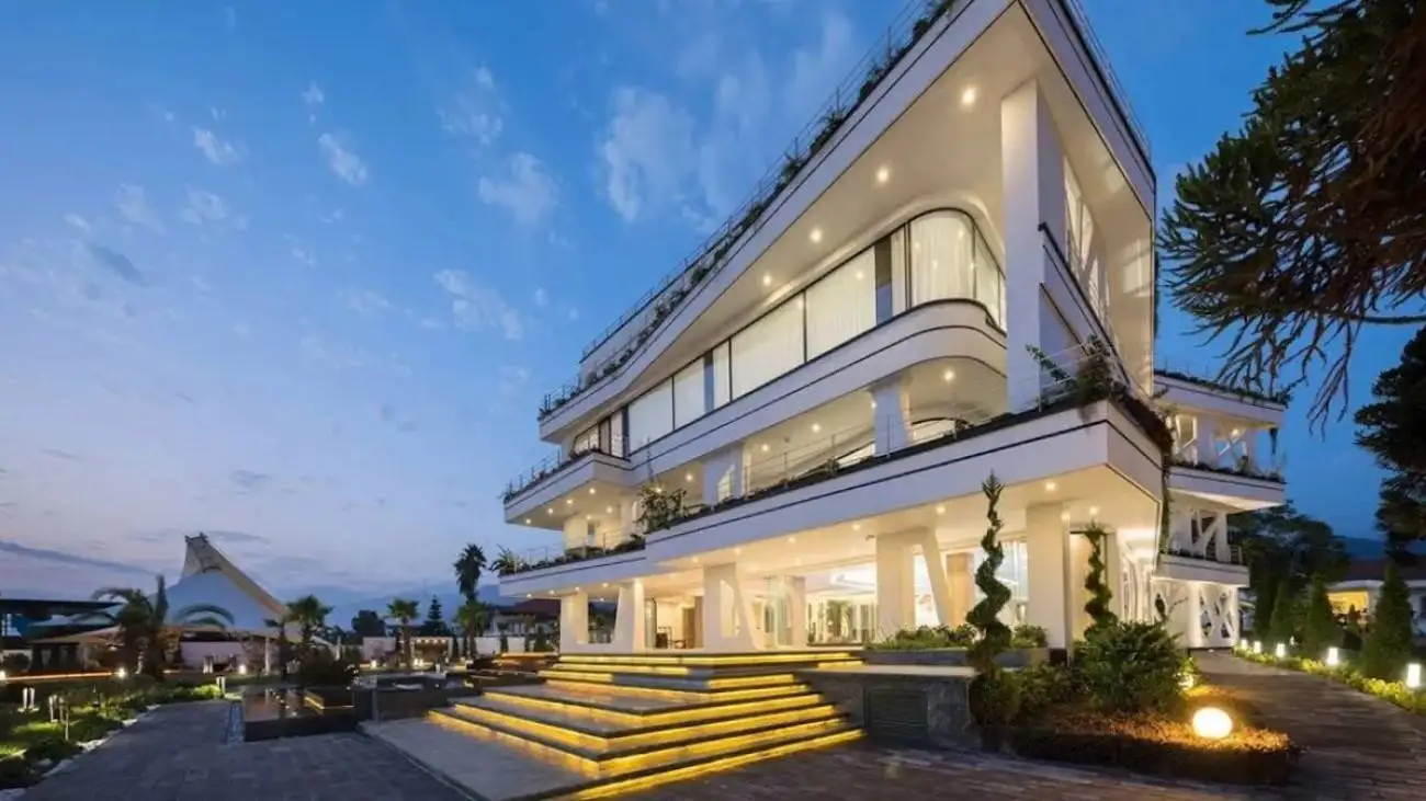 خانه های لاکچری میلیون دلاری + تصاویر و قیمت  -  شرط جالب برای بازدید