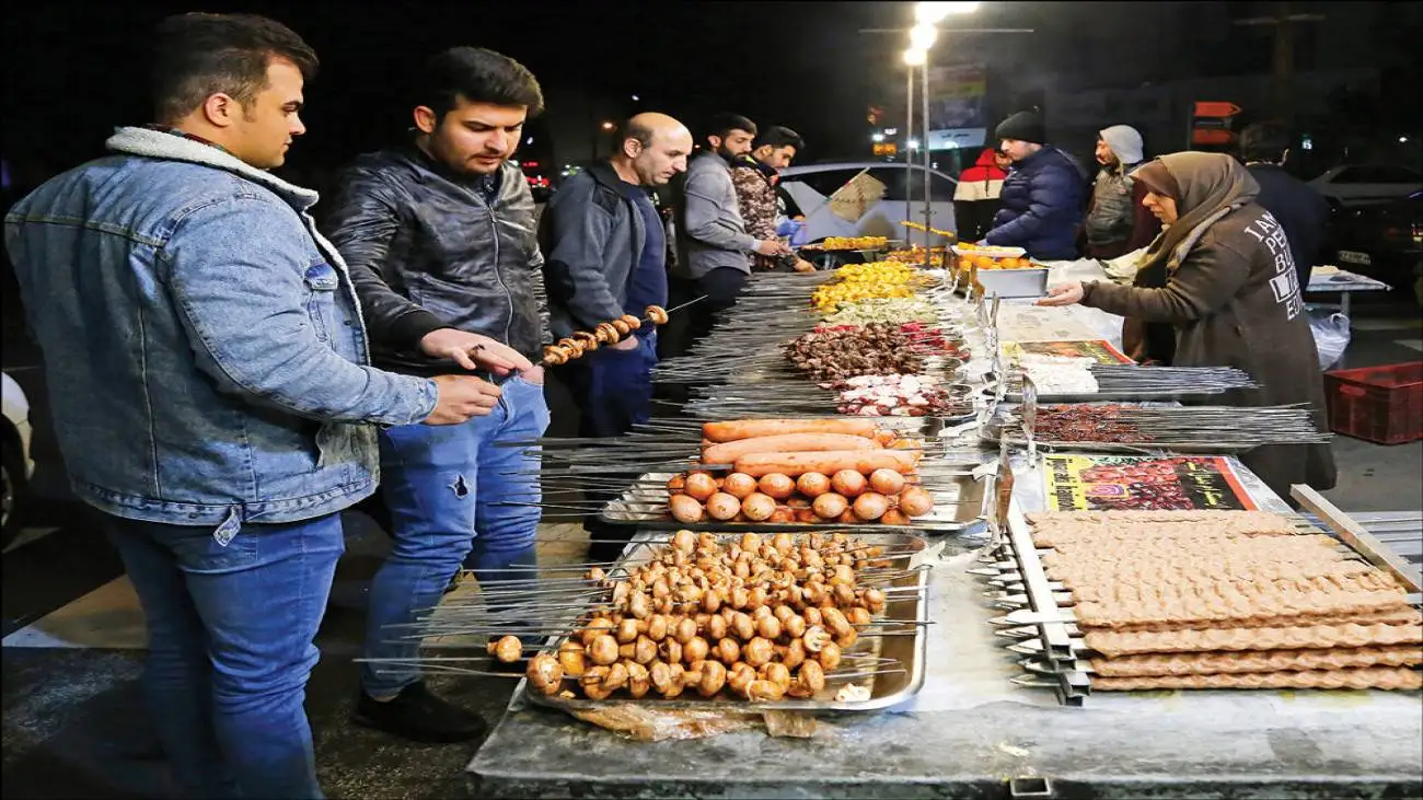 مسمومیت غذایی ارمغان خوراکی های خیابانی شب عید!