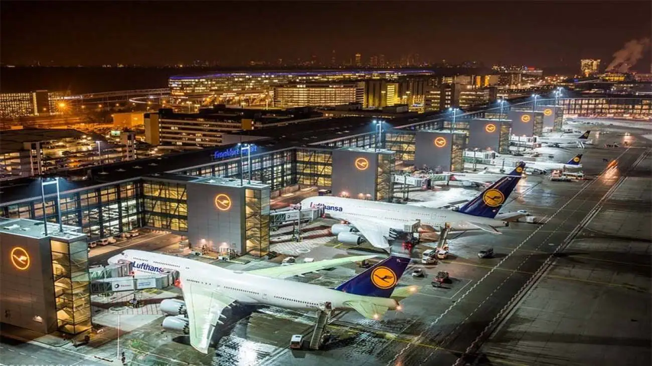 ویدیو  -  اقدام جالب یک مسافر آلمانی در اعتراض به پرداخت هزینه اضافی!