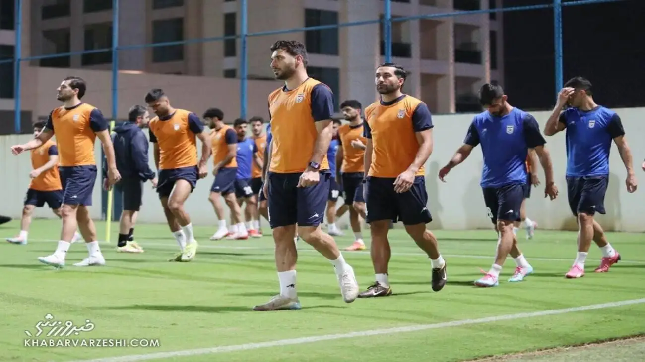 دلیل نیامدن دستیار خارجی مشخص شد  -  تذکر فدراسیون فوتبال به قلعه نویی