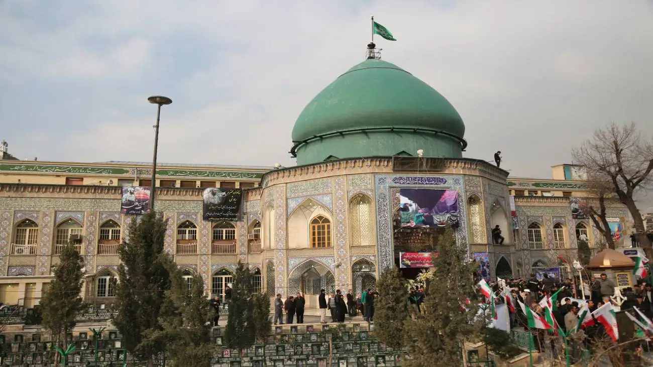 آیین سنتی نخل گردانی در محله چیذر