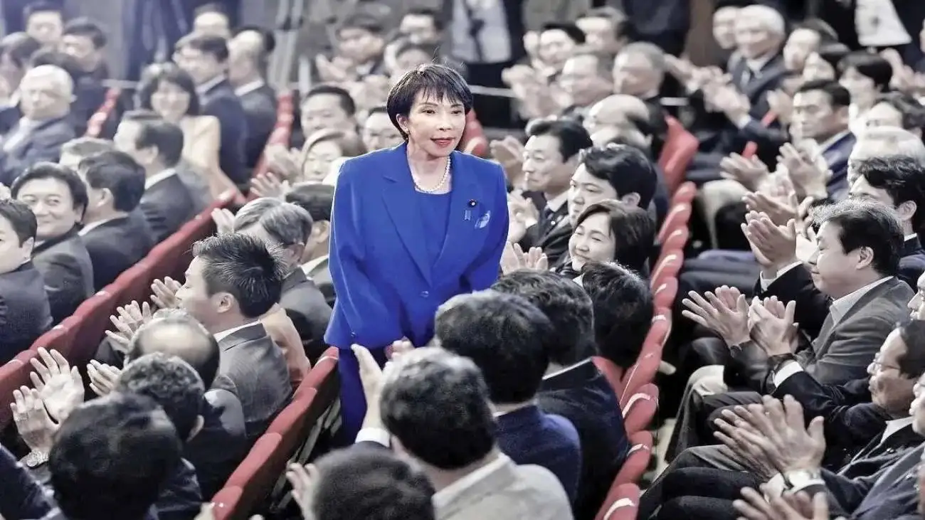 خیالات اتمی (سرزمین آفتاب)!