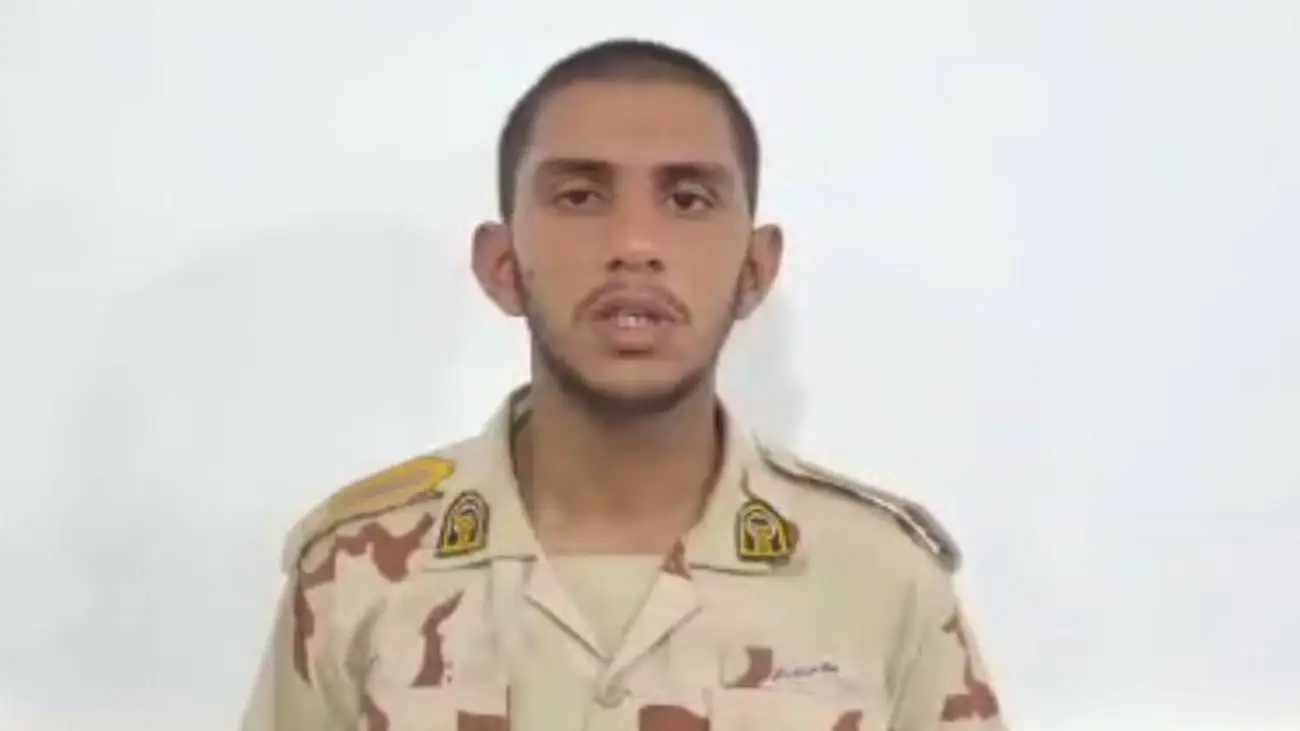 ویدیو  -  عذرخواهی سرباز مرزبانی از شهروندِ سالمند: از مردم سیستان و بلوچستان عذرخواهی می کنم