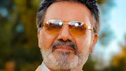 دانلود آواز باشکوه معین  -  اهنگ جای آن دارد که چندی هم ره صحرا بگیرم!