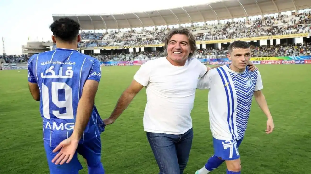 جلسه مهم هیات مدیره استقلال برگزار شد؛ ساپینتو می رود یا می ماند؟