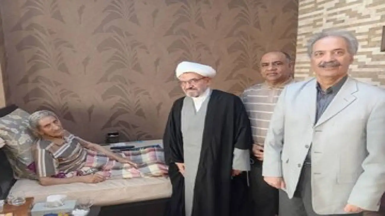 عیادت نماینده رهبری از پیشکسوت (اطلاعات) در آستانه صدسالگی روزنامه