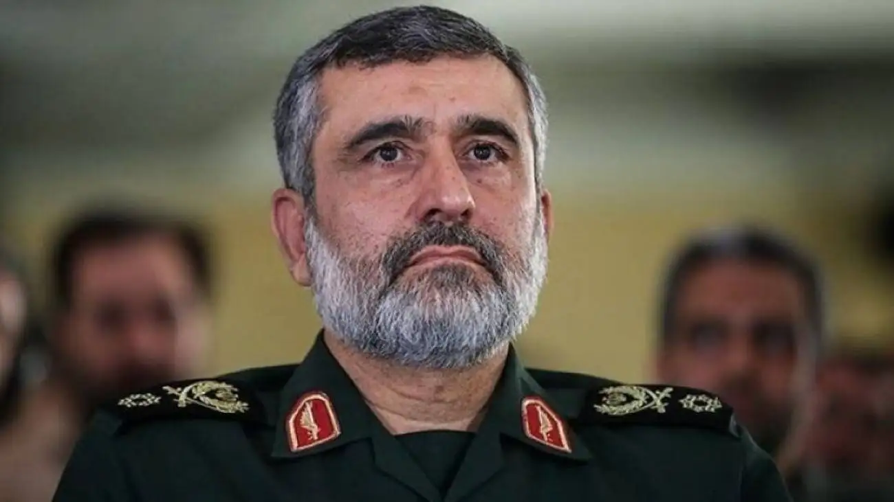 شوخی شهید باقری با سردار حاجی زاده درمورد شلیک موشک های سجیل + ویدئو