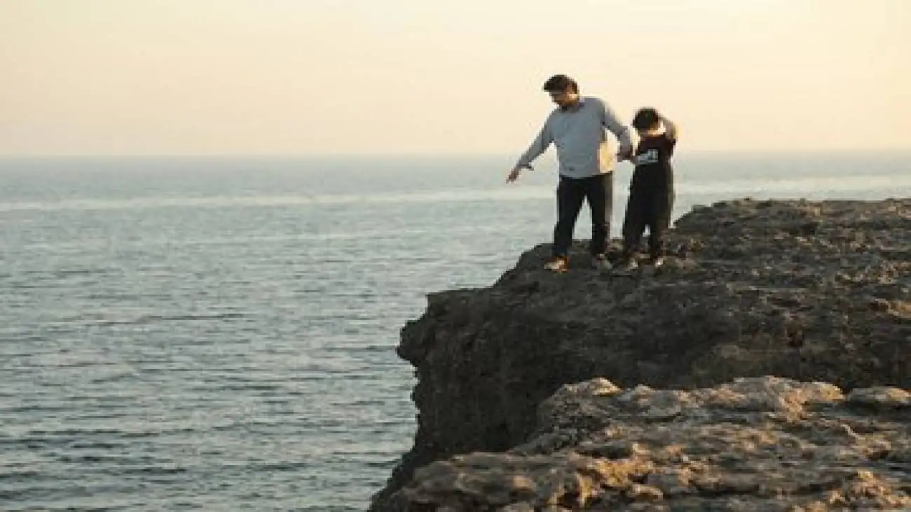 داوود مرادیان: نخل طلای کن در امتداد پروژه شکاف سازی اجتماعی است  -  واکنش ها به (اشغال جزایر)؛ اکانت های اماراتی هم پیام می دهند!