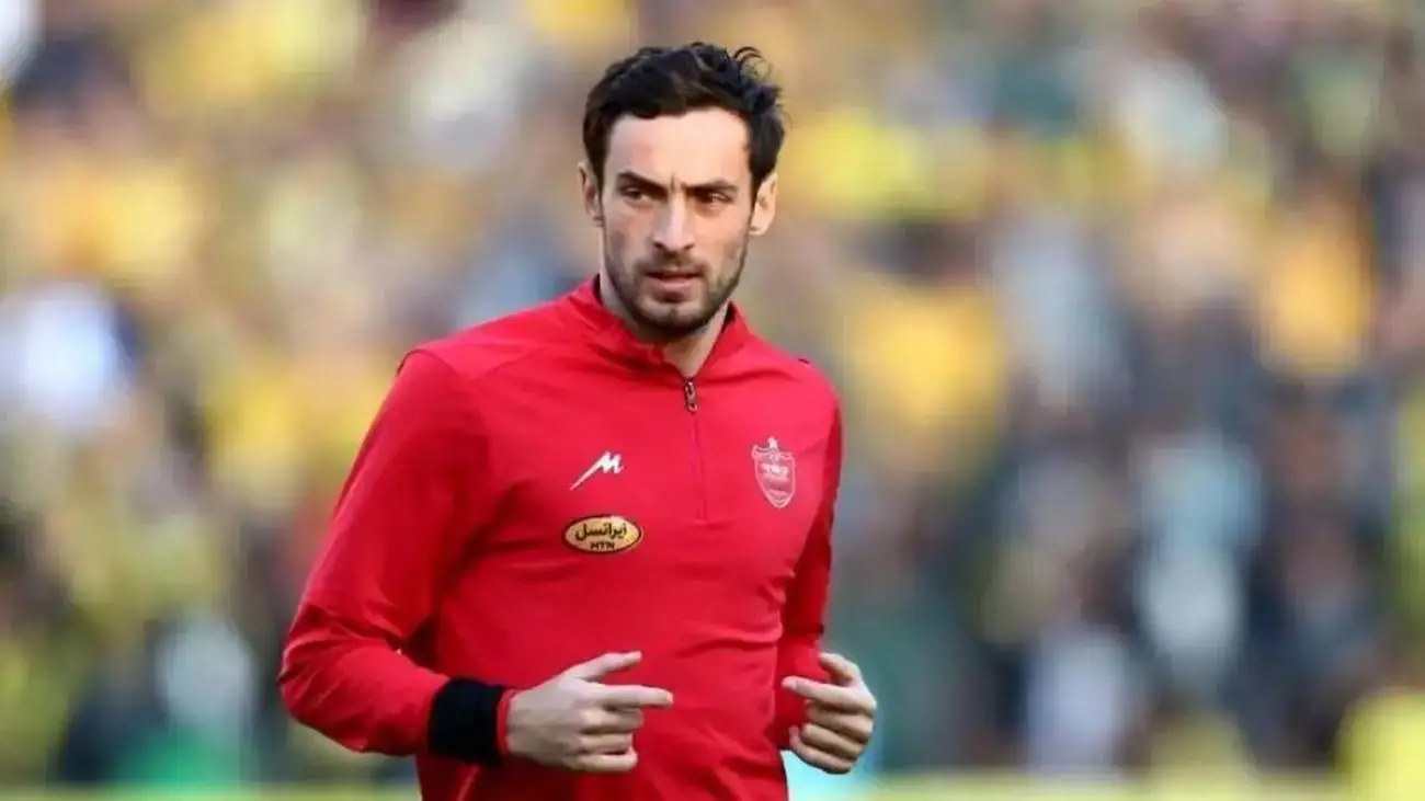 سفر احساسی مدافع خارجی پرسپولیس به زادگاه فرهنگی اش در ایران! + عکس