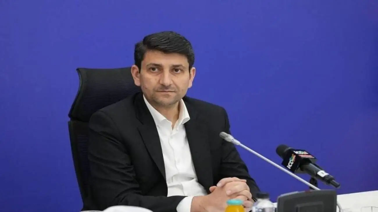 ویدیو  -  استقبال گرم از وزیر ارتباطات و فناوری اطلاعات در دانشگاه بیهانگ پکن یکی از معتبرترین دانشگاه چین