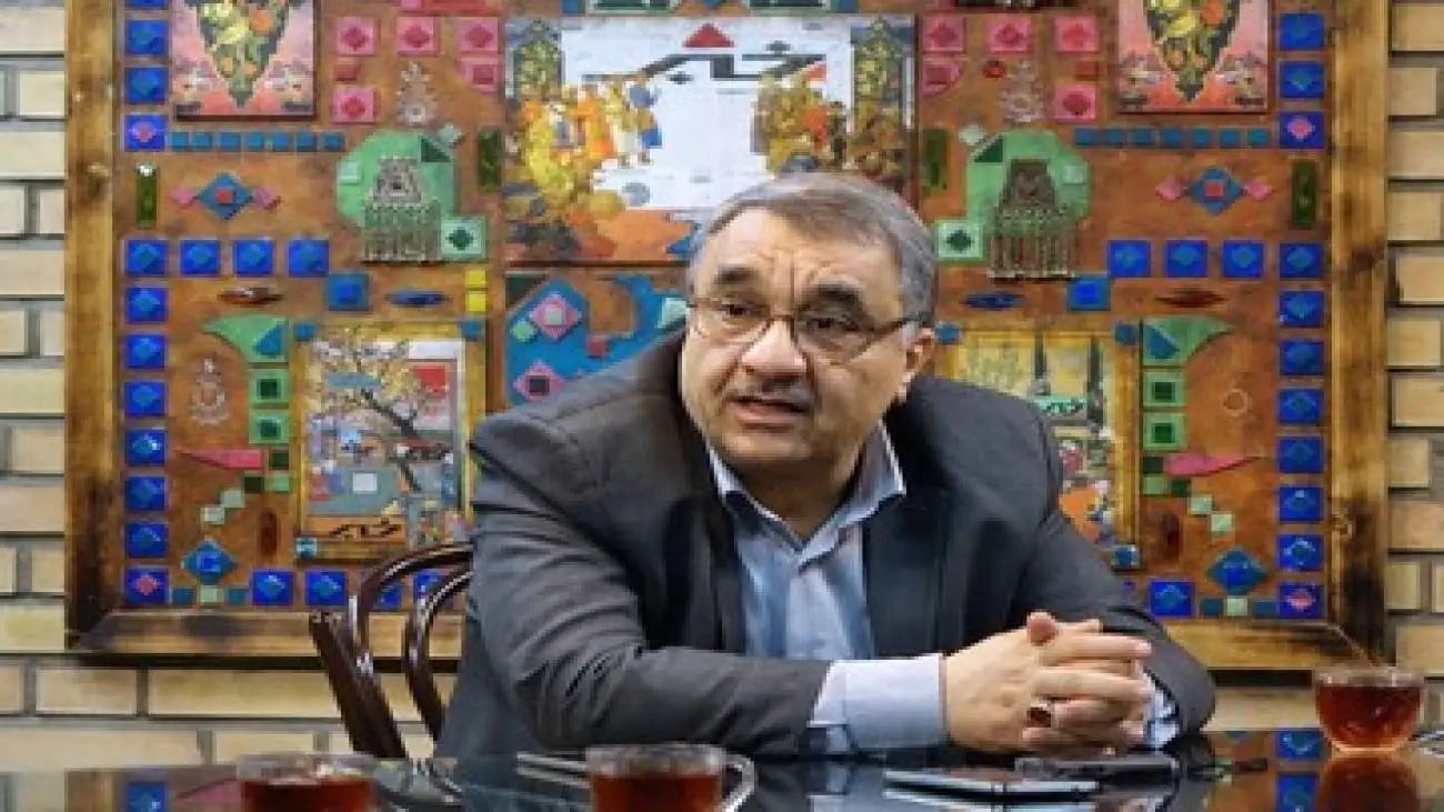 آیا حمله به ایران قطعی شد؟  -  فرجی راد: از درون ایران به ترامپ و نتانیاهو برای تهدید گرا دادند  -  آمریکا مستقیما بر علیه ایران وارد عمل نخواهد شد