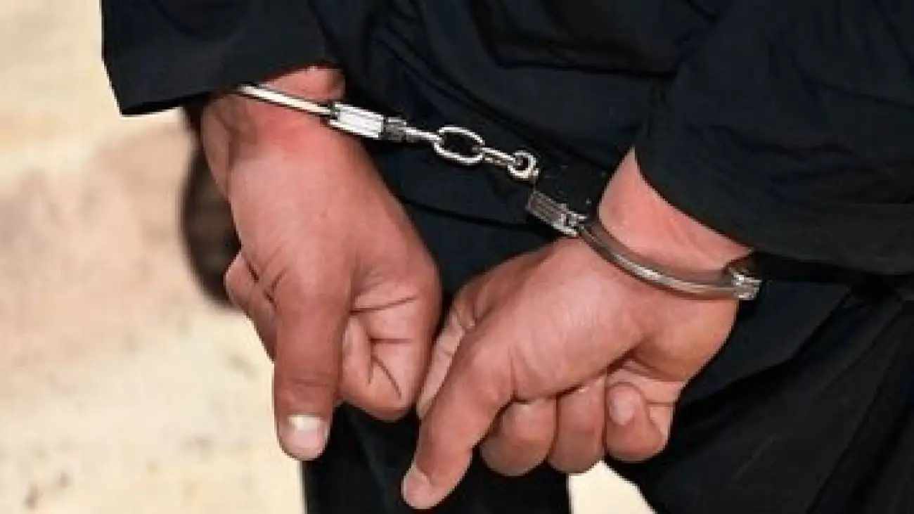 بازداشت 7 بازیگر سرشناس  با 38 لیتر مشروب -  روایت فارس از جشن تولد شب جمعه (ع. ش)