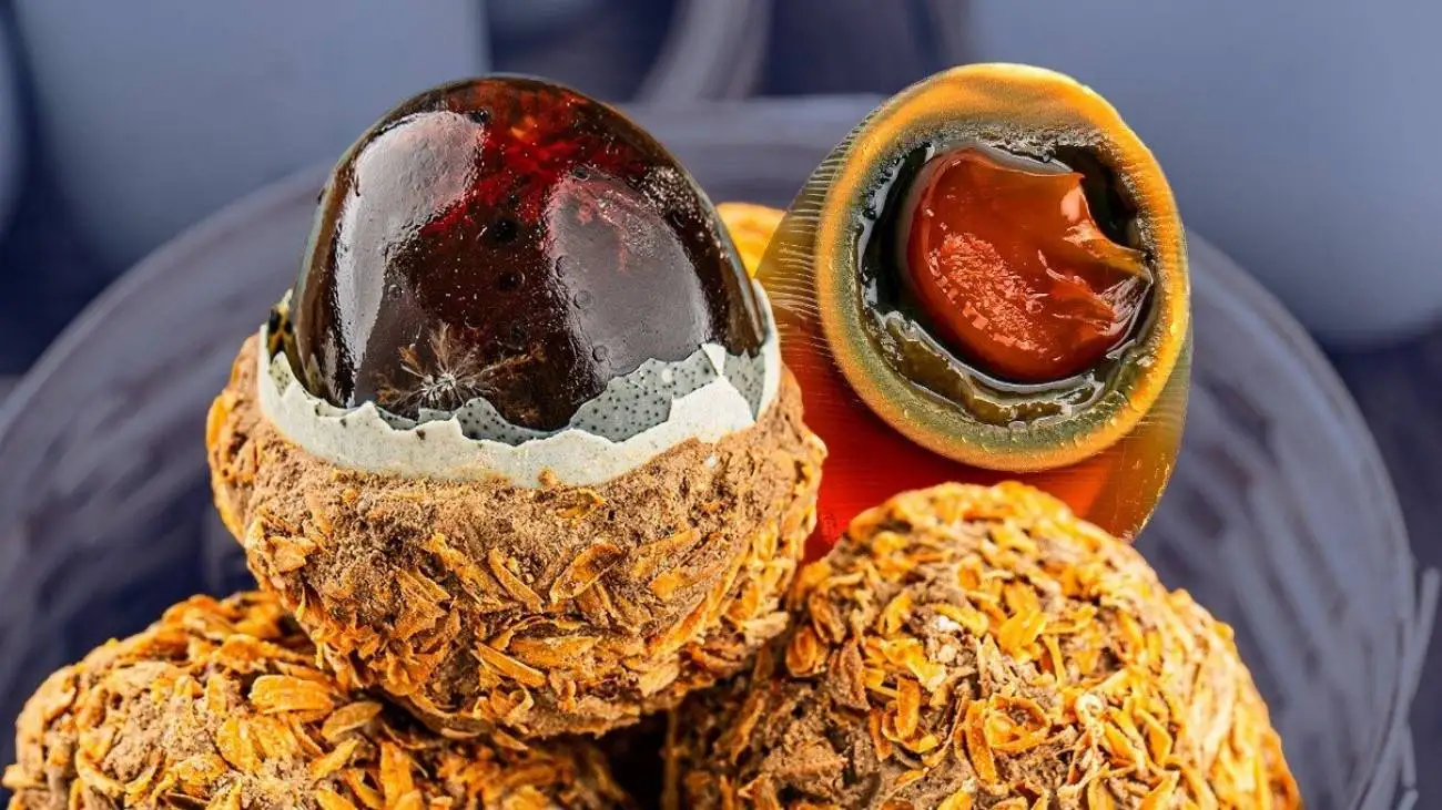 چندش آورترین غذاهای جهان ؛ اینجا جنین را هم می خورند + تصاویر  -  بفرمایید نوشیدنی مار و سوپ خون