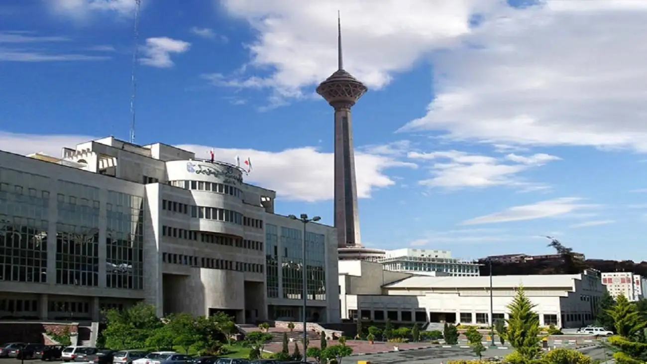 40 درصد بار درمان تهران روی دوش دانشگاهی که 50 ساله شد  -  800 تخت بیمارستانی با کمک خیرین در راه است