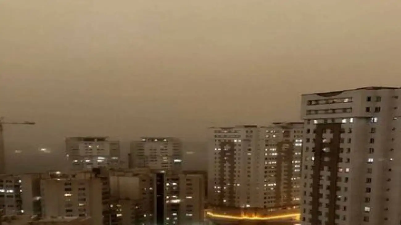 تصویر  -  آسمان مشهد هم اکنون سیاه شد!