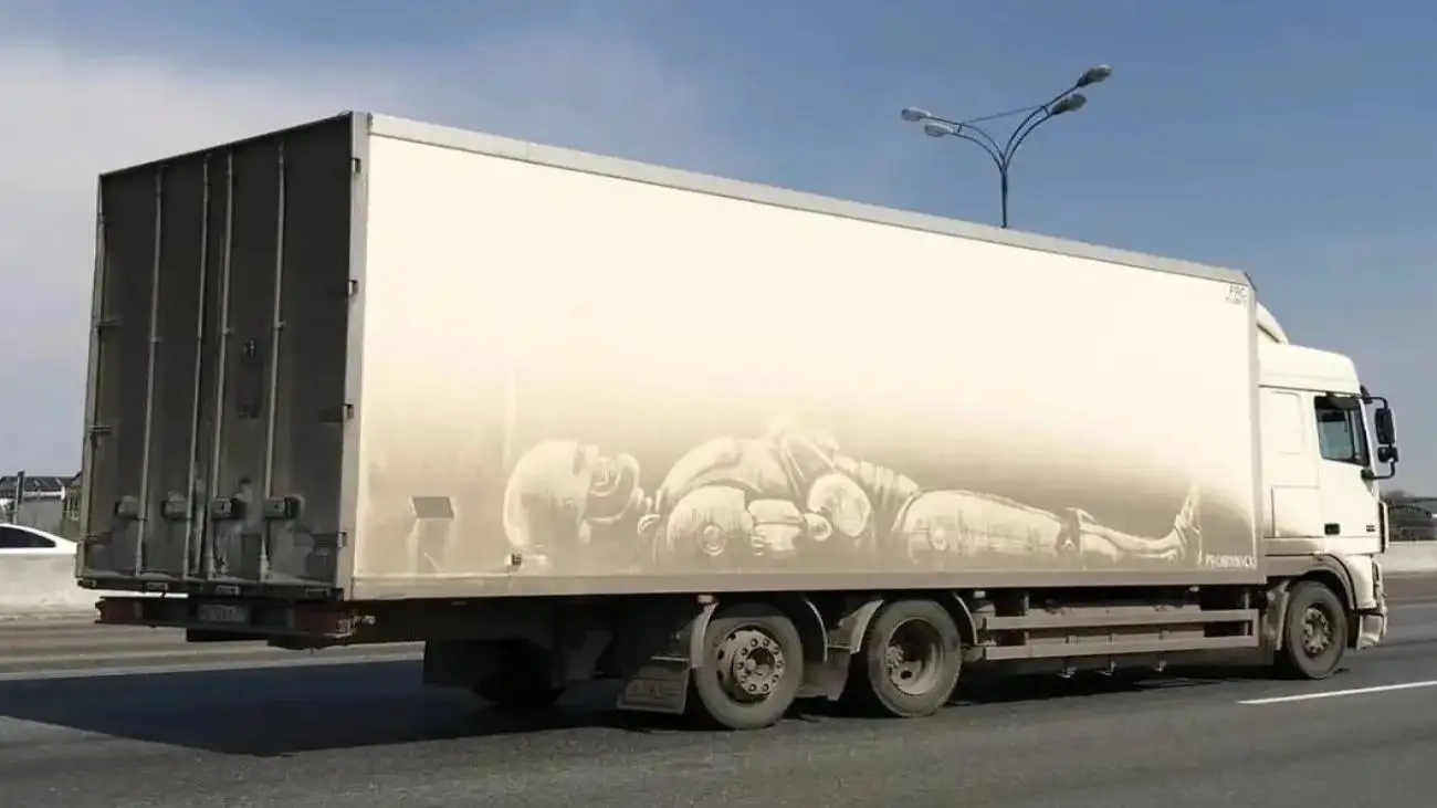 نقاشی های شگفت انگیز روی بوم های متحرک!  -  ببینید