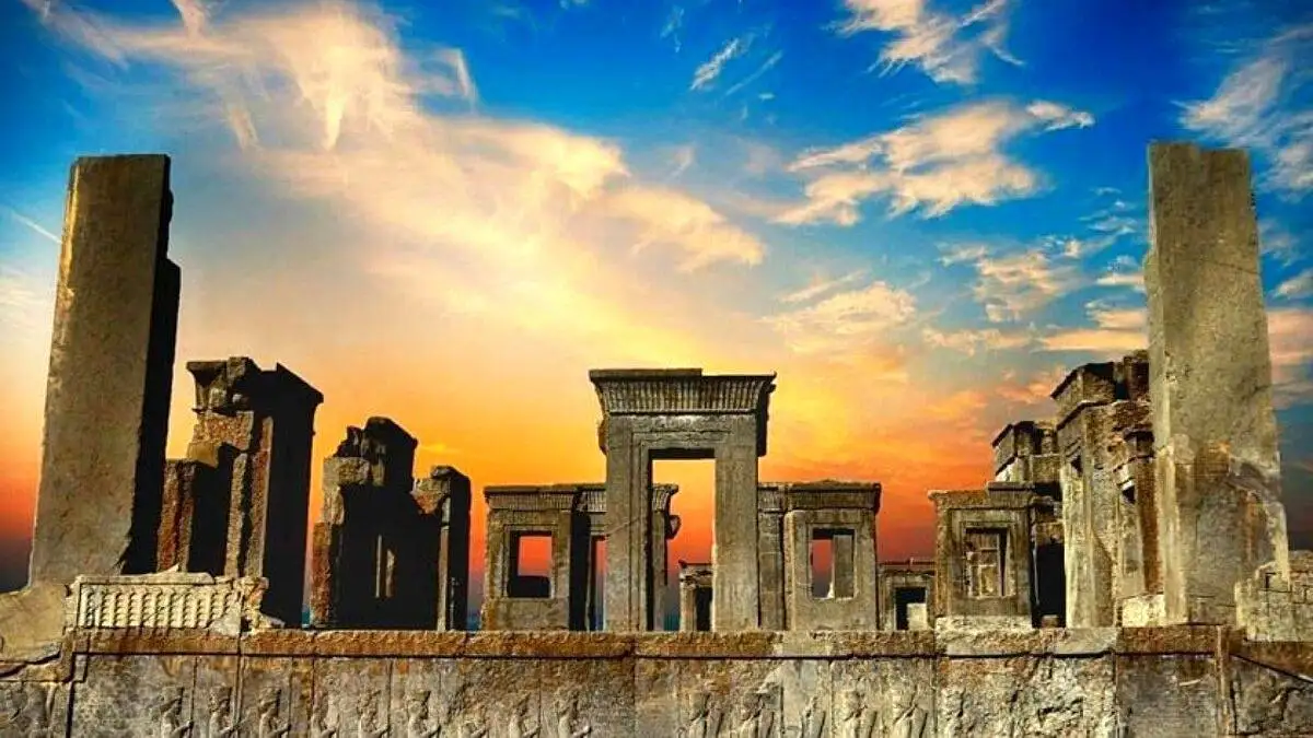 چرا تخت جمشید مهم است