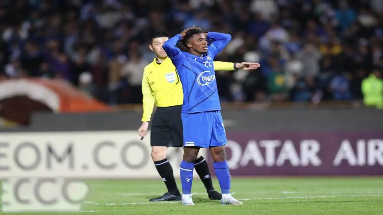 تنها بازیکنی که نیم فصل می تواند استقلالی شود  -  یک مهاجم در آب نمک آبی ها