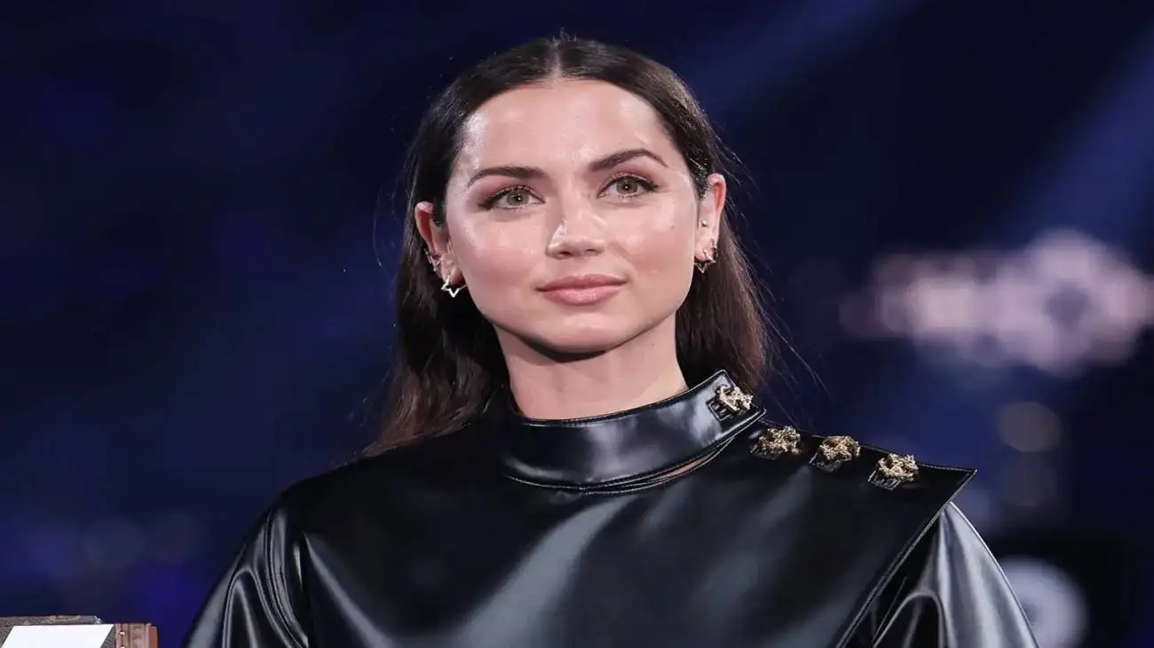 تصویر  -  آنا د آمارس در فرمول یک ابوظبی!