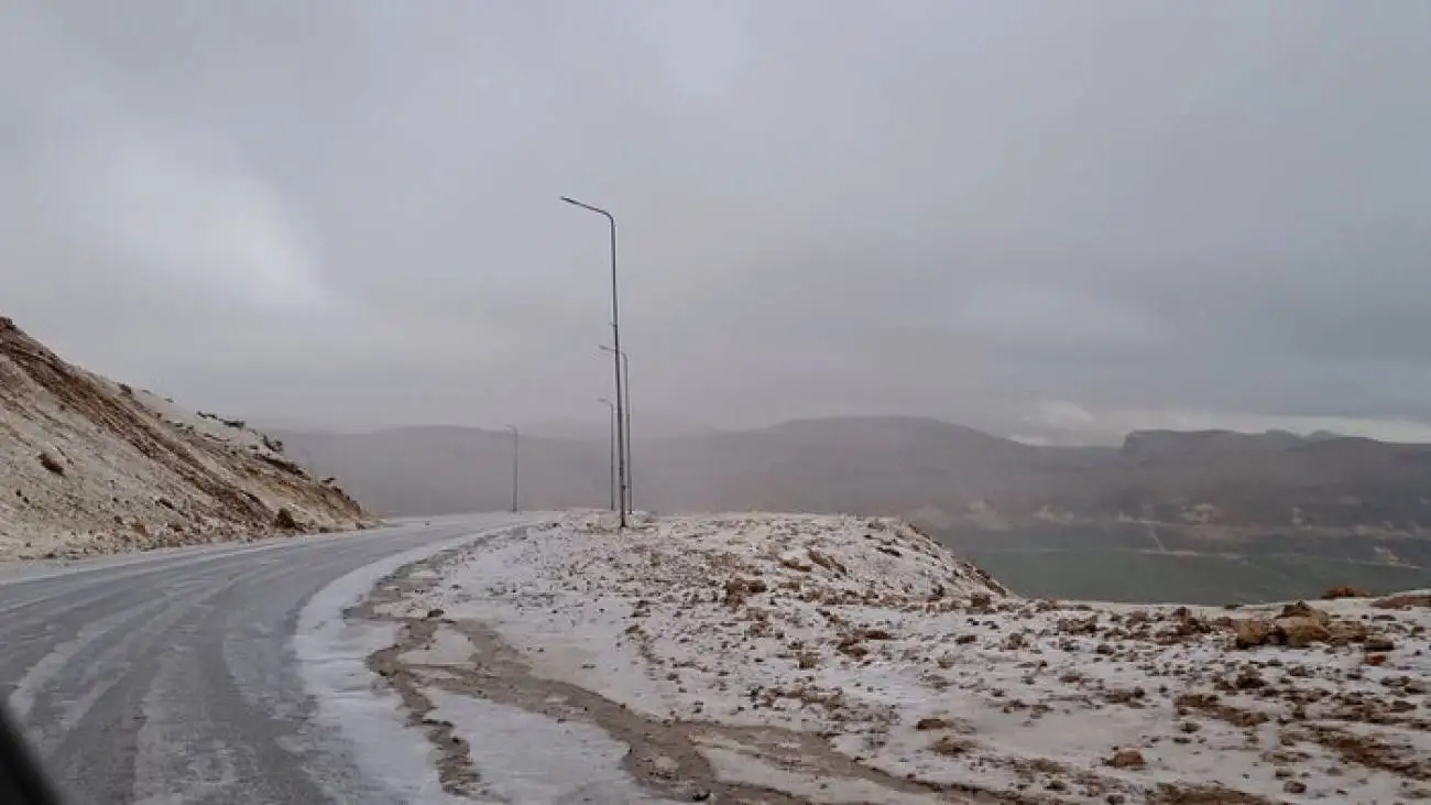 بارش برف در معدن طلای آقدره + ویدئو