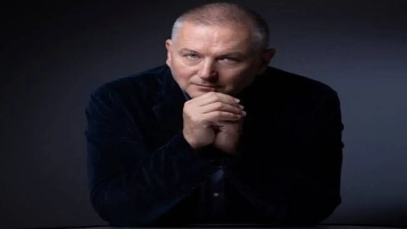 مخفیانه شعر می گفتم تا اینکه لو رفتم