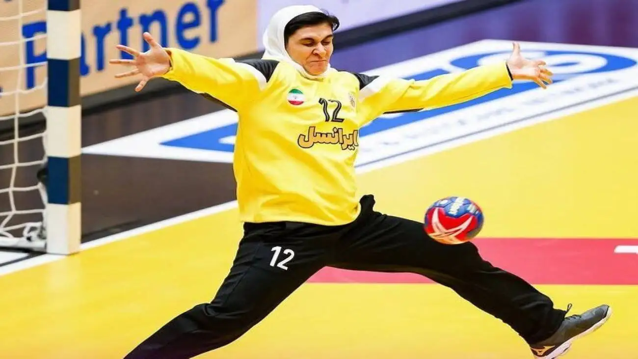 ویدیو  -  ذوق گزارشگر عرب از درخشش دختران هندبالیست ایران