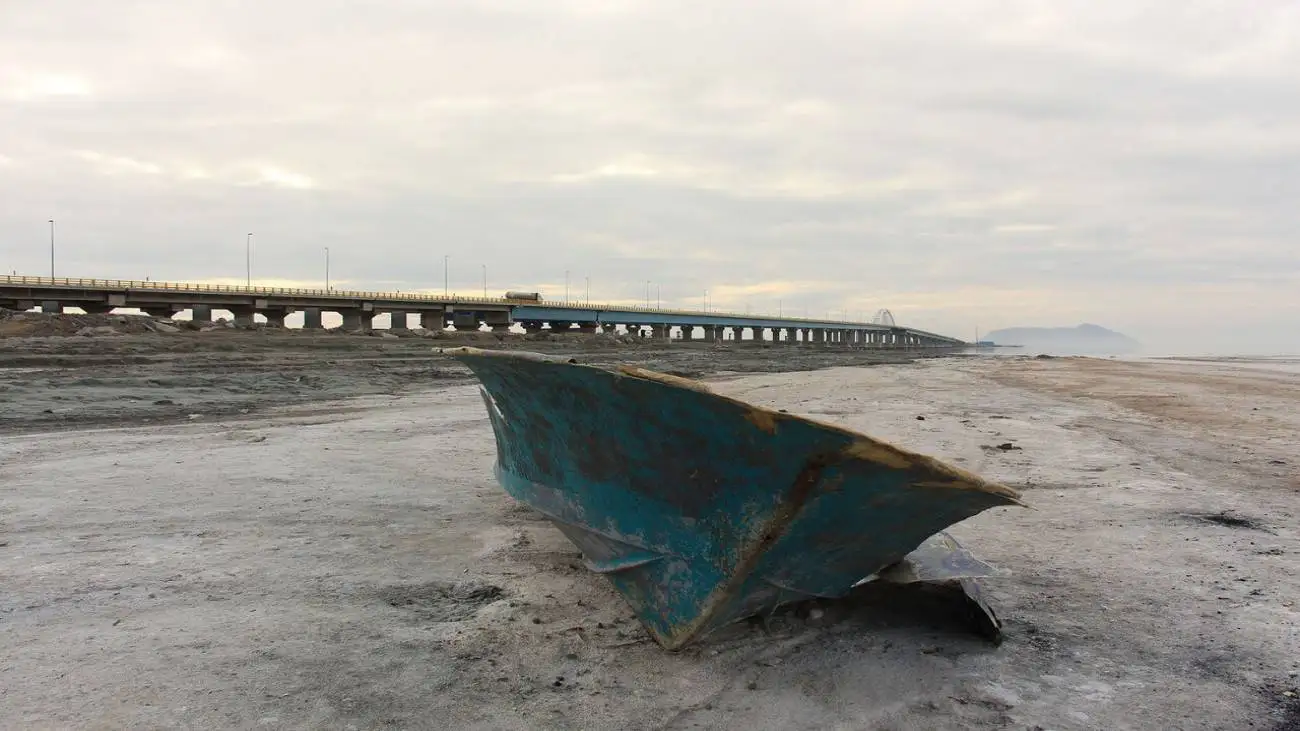 حقابه تالاب  ها در انتظار تصمیم نهایی  -  بسیاری از مصارف آب کشاورزی مجوز قانونی ندارند