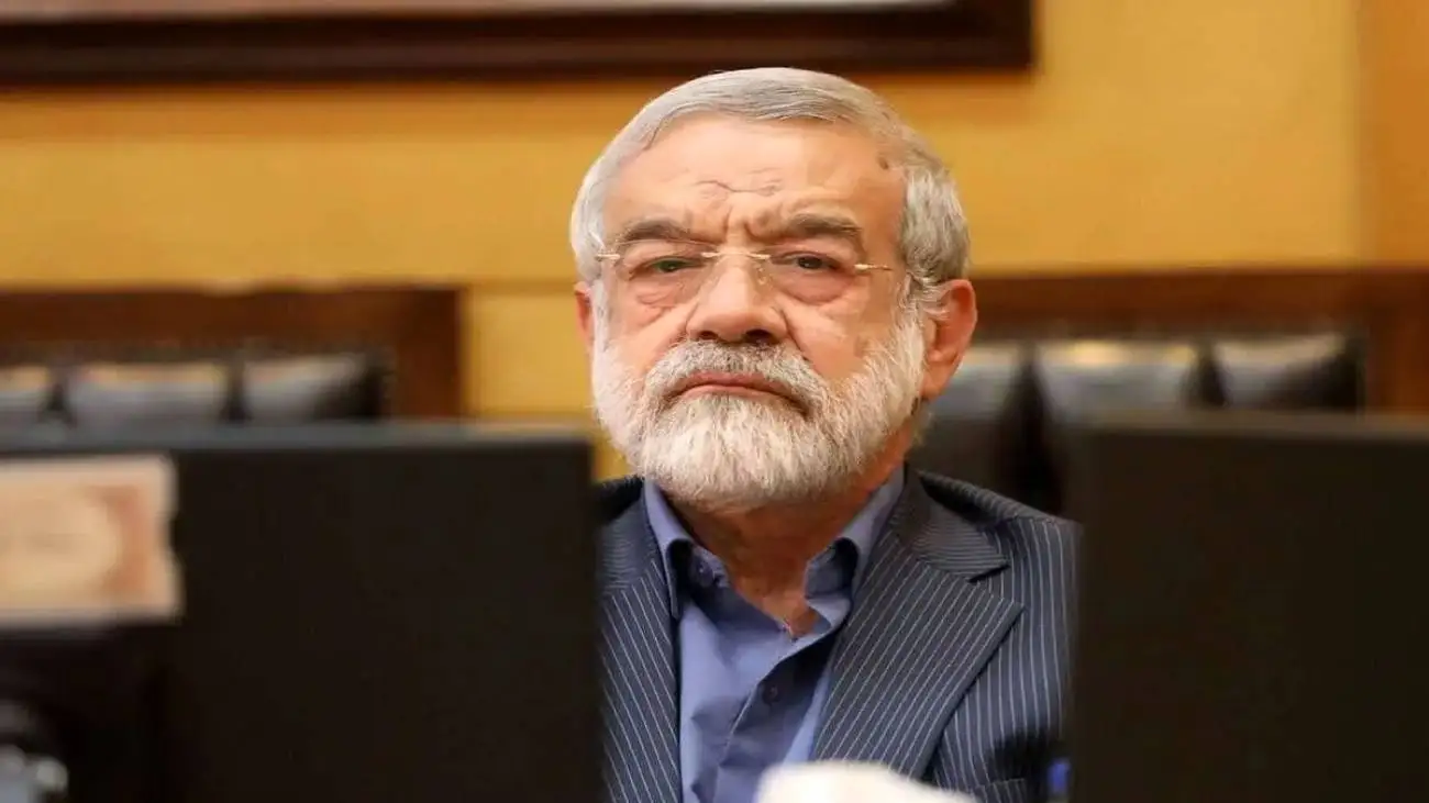 ویدیو  -  انتقاد نماینده مجلس از پزشکیان: اگه قرار بود مثل مردم آه و ناله کنید، پس چرا رئیس جمهور شدید؟