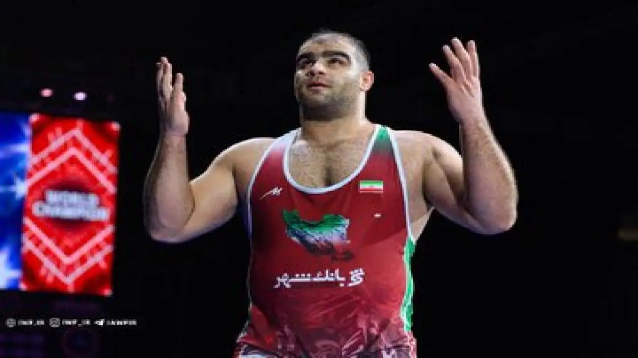 استقبال قهرمان کشتی فرنگی دنیا از پارادو و میدانی کاران ایران