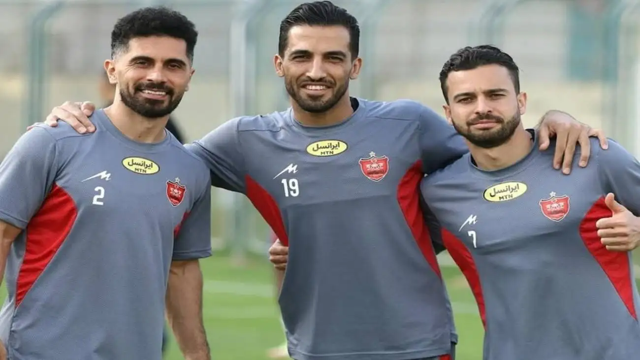 کاپیتان پرسپولیس: اصلا من خودم نمی خواهم بمانم  -  خداحافظی به مقصد تراکتور؟