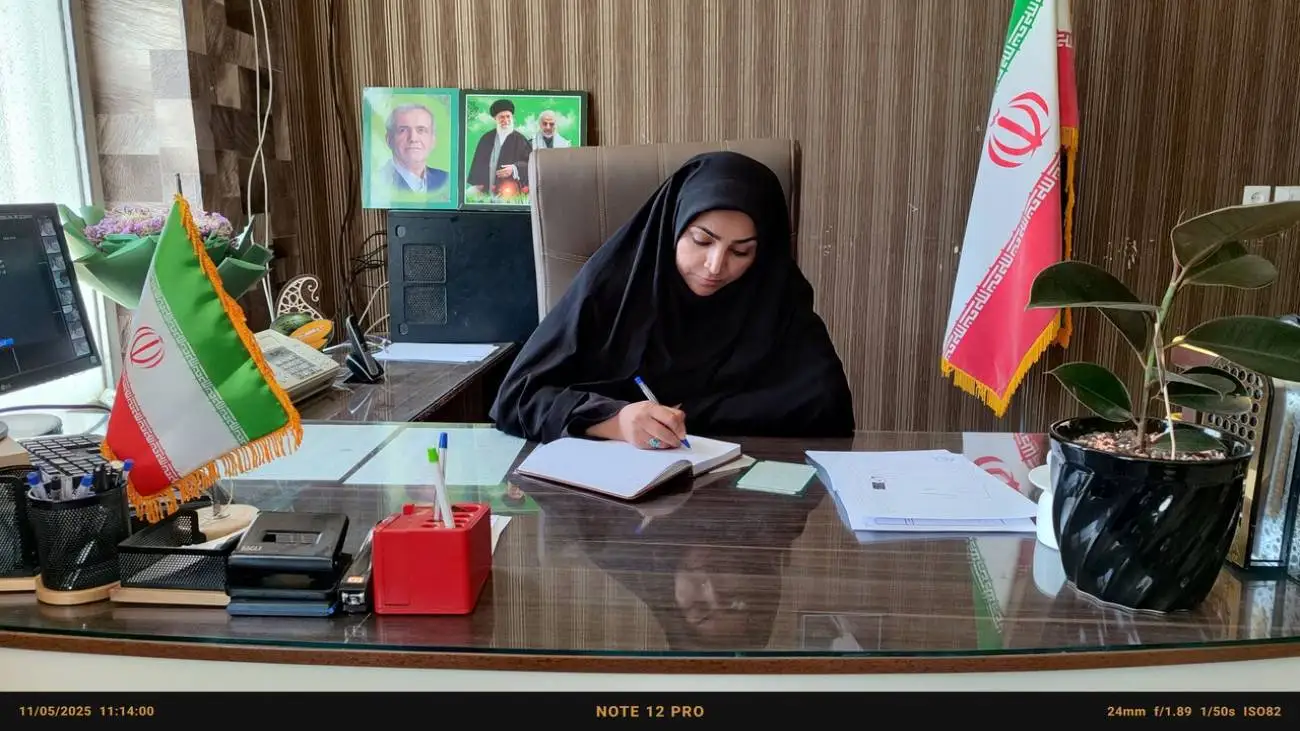 طلسم حضور زنان در  مدیریت این منطقه شکست  -   نخستین بخشدار زن در خوشاب: می گویند روزنه امید باز شده
