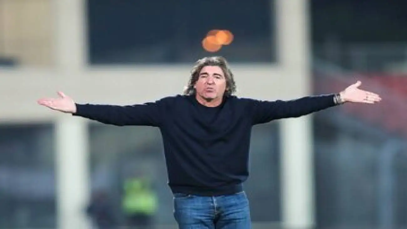 موافقت ساپینتو با جدایی یک استقلالی؛ من و تو دیگر به درد هم نمی خوریم!