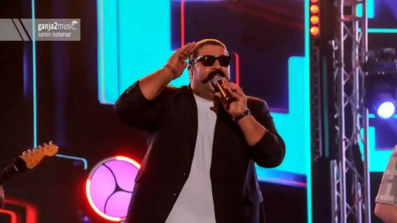 فیلم آوازخوانی شاد  بهنام بانی تو کنسرتش خودش میخونه خودشم رو صحنه میرقصه - مردم چه دادی میزنن