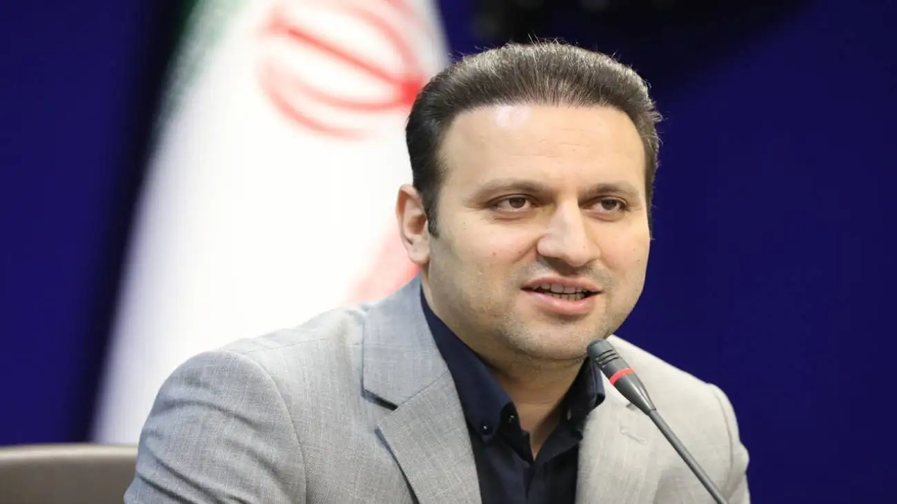ویدیو  -  آیا افراد به علت پوشیدن شلوار جین یا کفش کتانی در گزینش رد می شوند؟ - دبیر هیات عالی گزینش کشور توضیح داد
