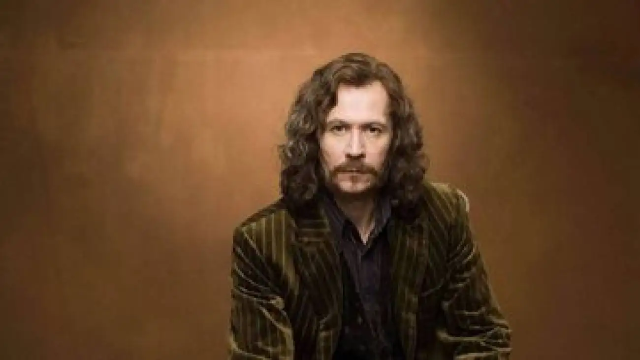 تصویر  -  آقای بازیگر معروف نشان شوالیه گرفت