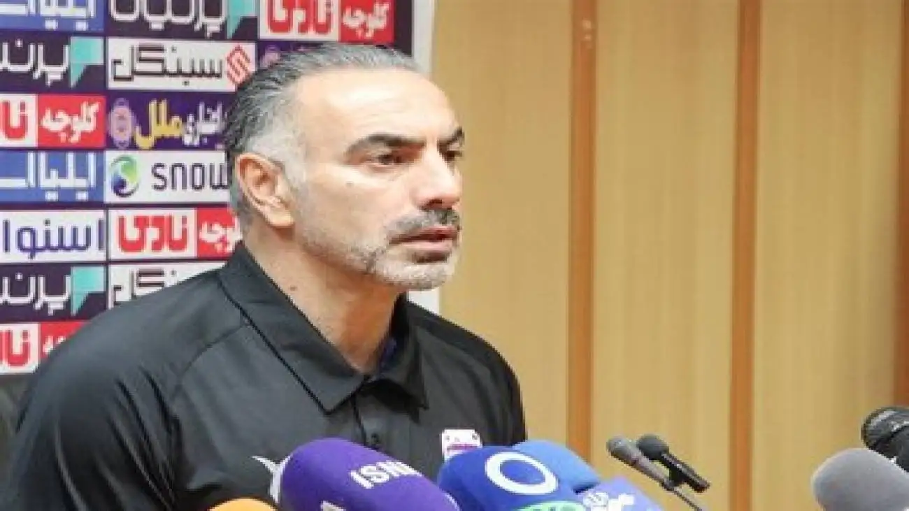 تصویر  -  اقدام باورنکردنی عوامل محمود فکری؛ ضرب و شتم خبرنگاران در تبریز!