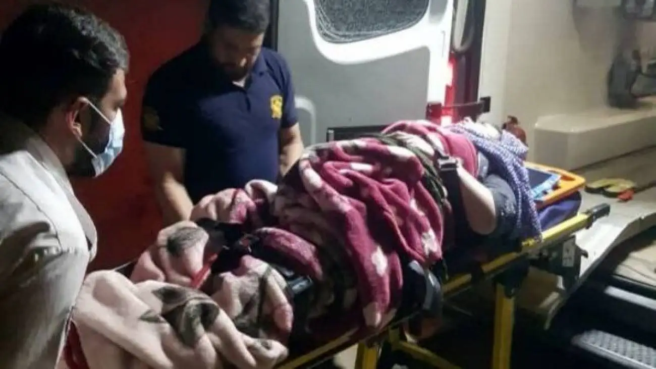 دختر بچه بچه 6 ساله گرد مادرش را از مرگ نجات داد  -  صفر تا صد ماجرا را بخوانید