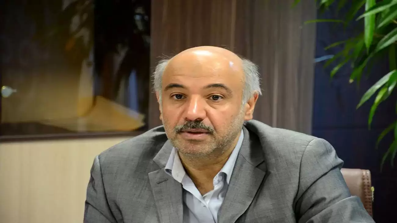 (وفاق ملی) یعنی فرزندان انقلاب برای تحقق اهداف انقلاب کنار یکدیگر جمع شوند