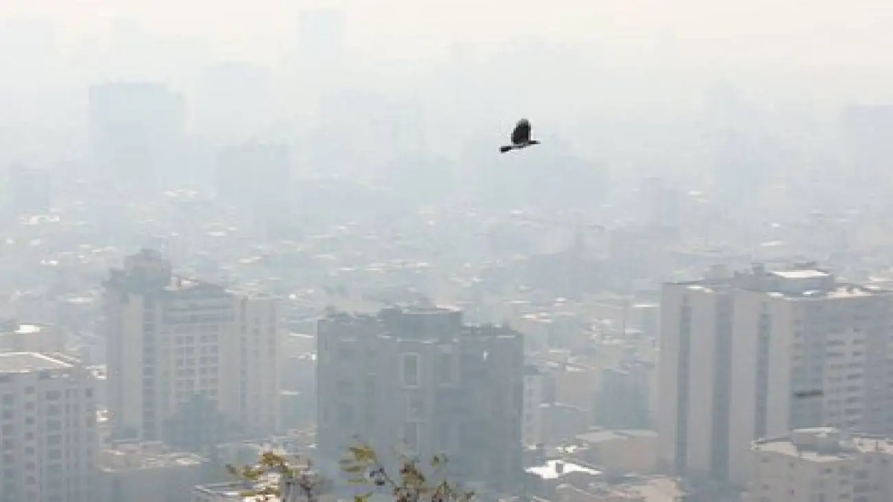 هوای اکثر مناطق مرکزی تهران در وضعیت قرمز -  تصویر