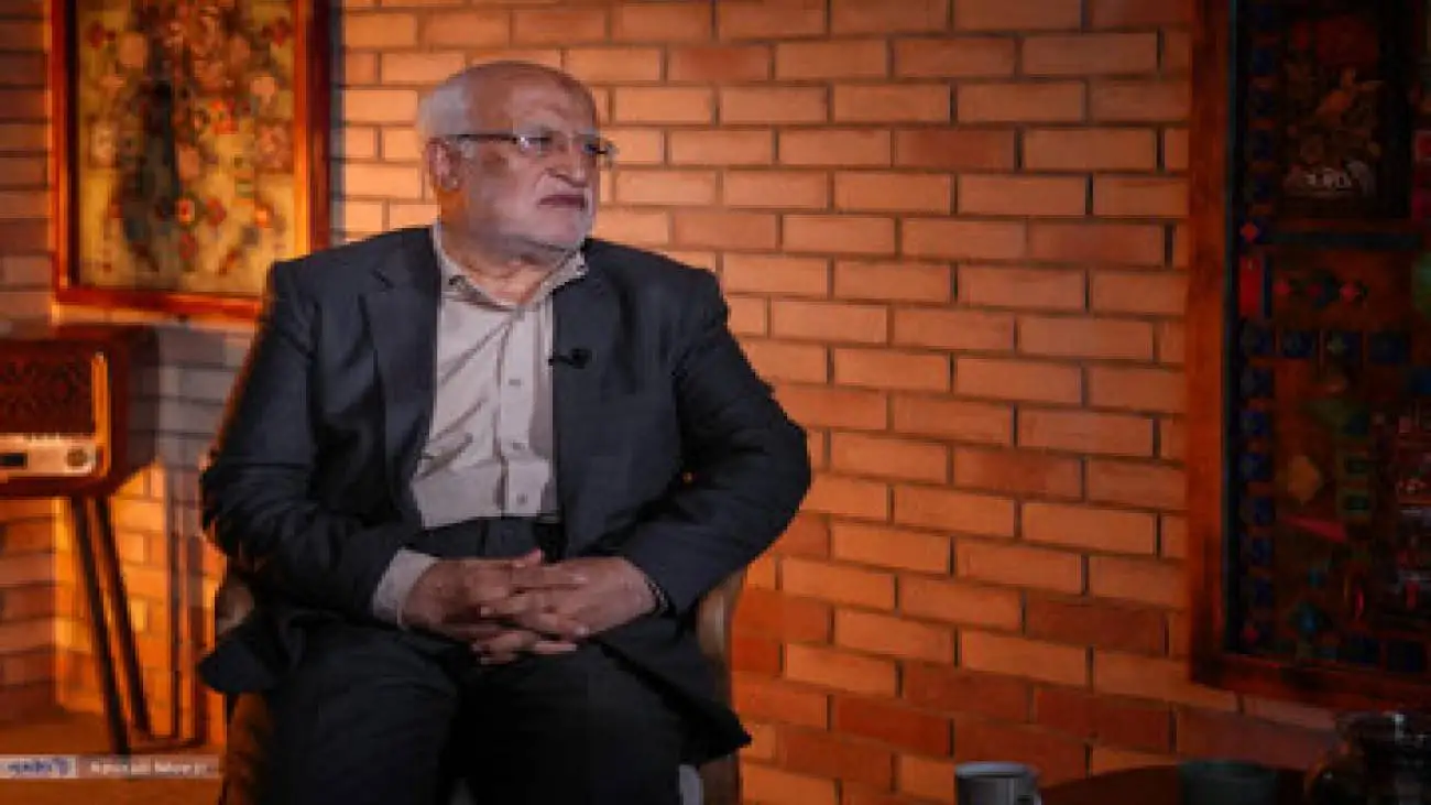 ناگفته های نفر دوم وزارت ارشاد -  از شب های شعر گوته تا اختلاف با وزیر آموزش و پرورش و همکاری با موشکی سپاه -  ماجرای دیدار رهبری با مدیران مطبوعات