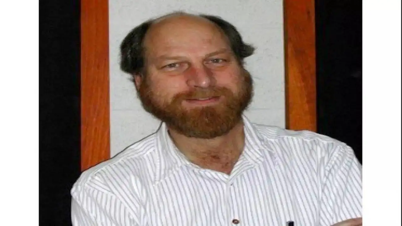 مرگ فیزیکدان آمریکایی با گلوله افراد ناشناس + عکس